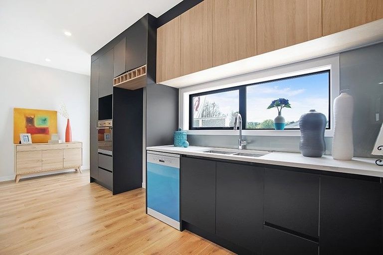 Photo of property in 18 Laquinta Place, Flat Bush, Auckland, 2019