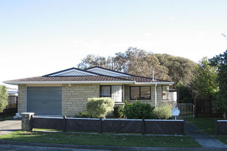 Photo of property in 5a Alexander Place, Otaki, 5512