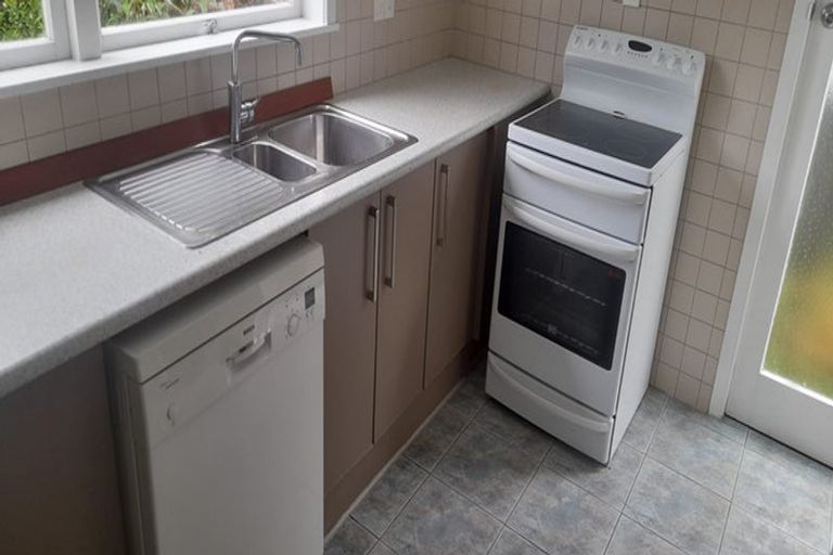 Photo of property in 99 Coronation Road, Hillcrest, Auckland, 0627