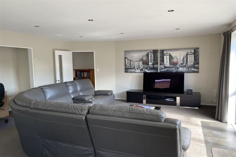 Photo of property in 20 Nyoli Street, Northcote, Christchurch, 8052