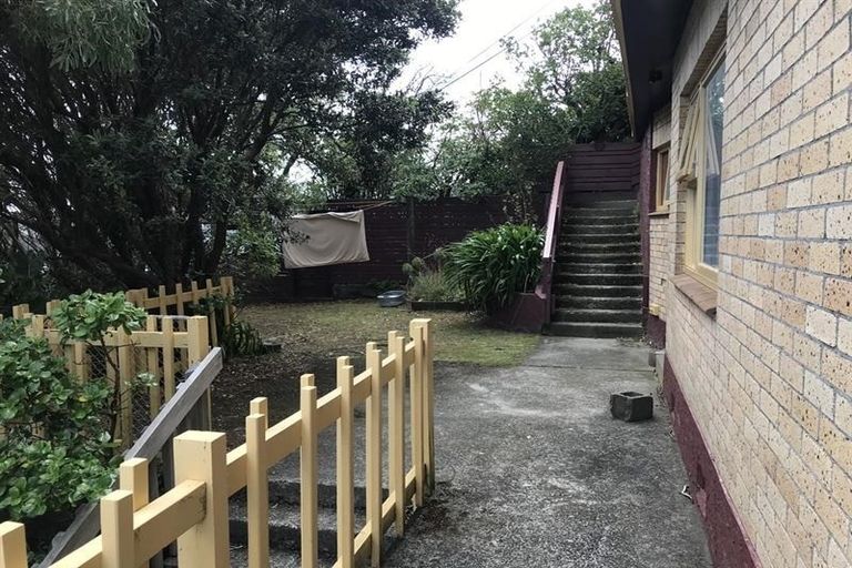 Photo of property in 73 Volga Street, Island Bay, Wellington, 6023