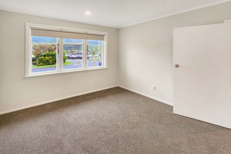 Photo of property in 179 Wellington Road, Wainuiomata, Lower Hutt, 5014