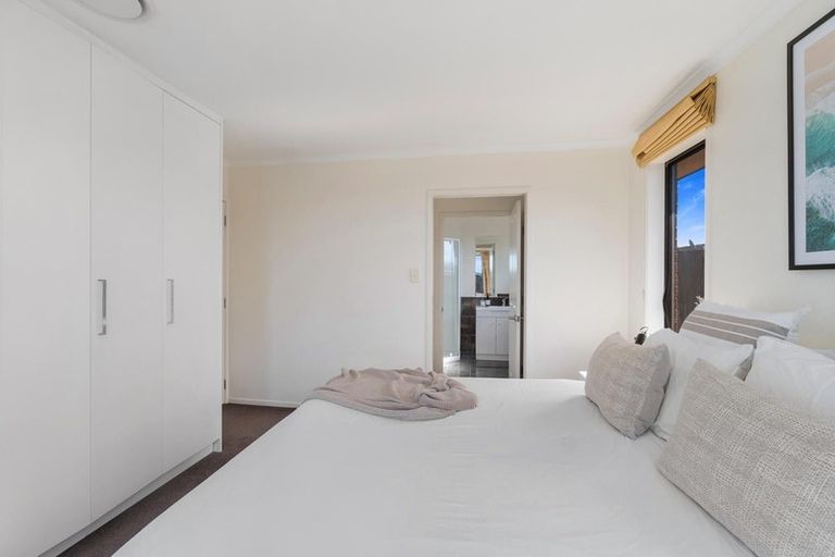 Photo of property in 65a Willerton Avenue, New Lynn, Auckland, 0600