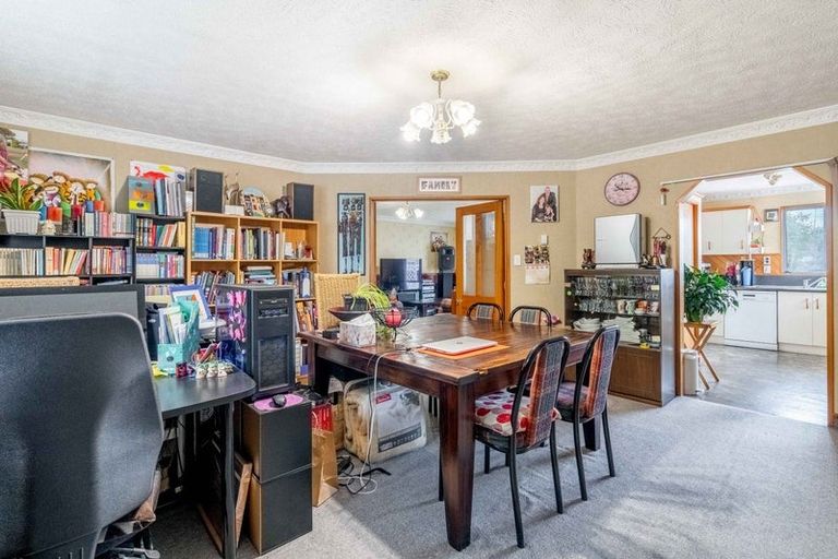 Photo of property in 784 Queens Drive, Waikiwi, Invercargill, 9810