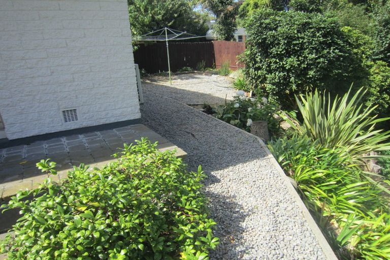 Photo of property in 2/9 Archdall Place, Avonhead, Christchurch, 8042