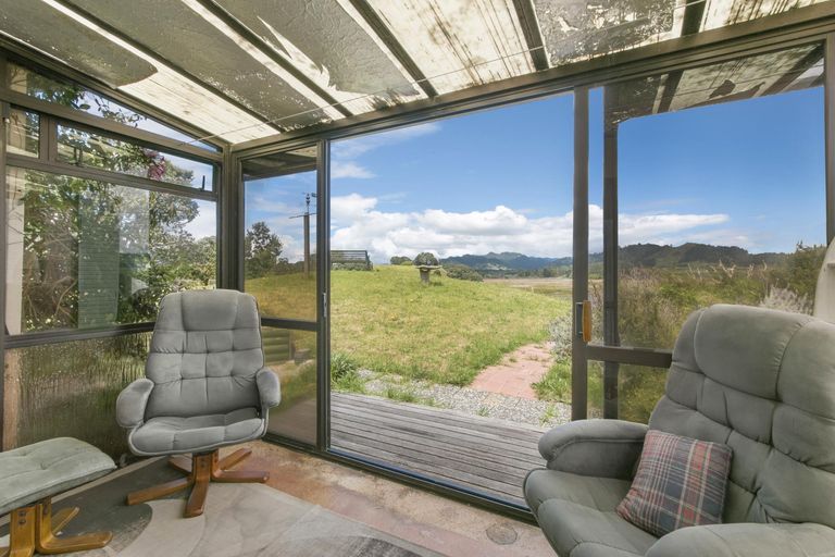 Photo of property in 242 Seaforth Road, Waihi Beach, 3611