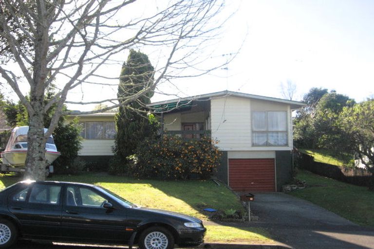 Photo of property in 13 Tait Street, Te Kamo, Whangarei, 0112