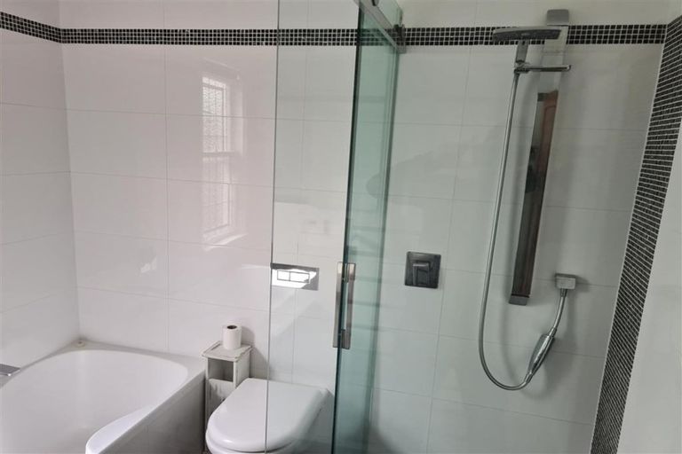 Photo of property in 25 Pinnacle Street, Seatoun, Wellington, 6022