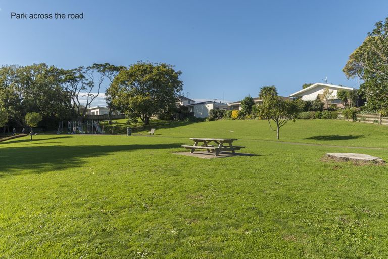 Photo of property in 4 Rutherford Street, Otumoetai, Tauranga, 3110
