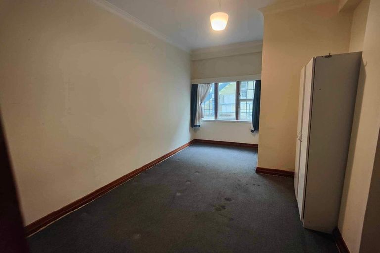Photo of property in Elms Court Flats, 1/367 The Terrace, Te Aro, Wellington, 6011