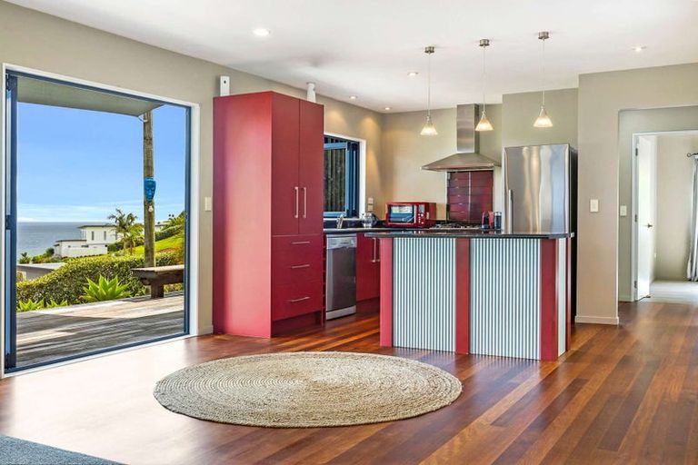 Photo of property in 9 Dudley Crescent, Cable Bay, 0420