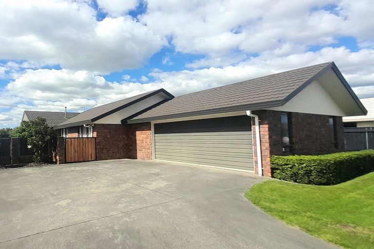 Photo of property in 37 Branigan Parade, Kelvin Grove, Palmerston North, 4414