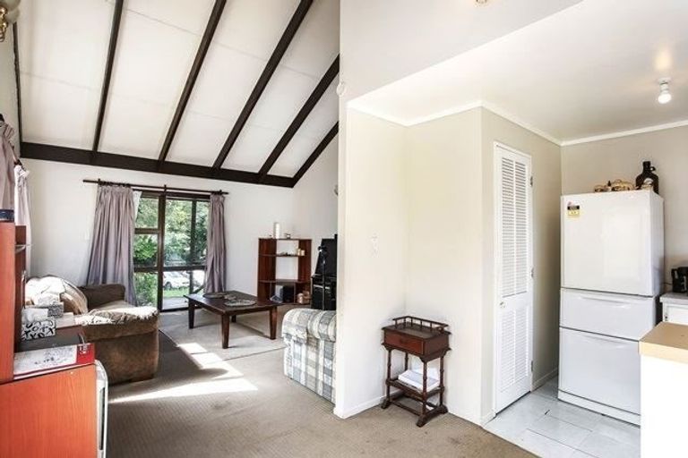 Photo of property in 2/23 Gaylands Place, Opaheke, Papakura, 2113