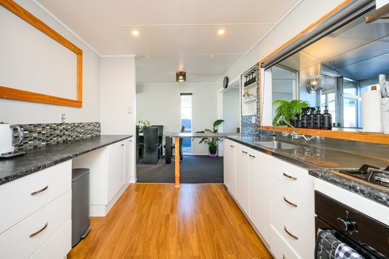 Photo of property in 44 Kaimanawa Street, Kelvin Grove, Palmerston North, 4414