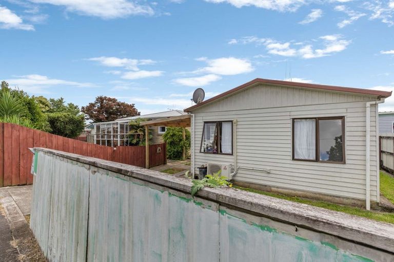 Photo of property in 2 Forsyth Street, St Andrews, Hamilton, 3200