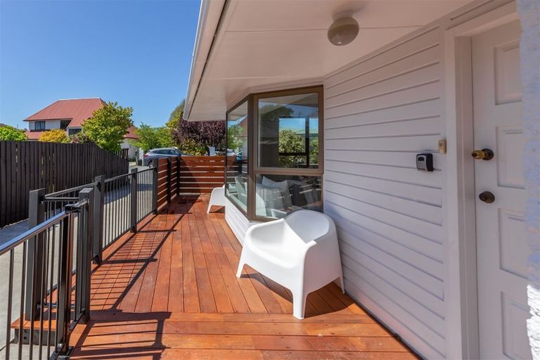 Photo of property in 1/450a Harewood Road, Harewood, Christchurch, 8051