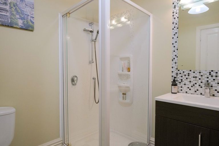 Photo of property in 19 Middleton Road, Kew, Dunedin, 9012