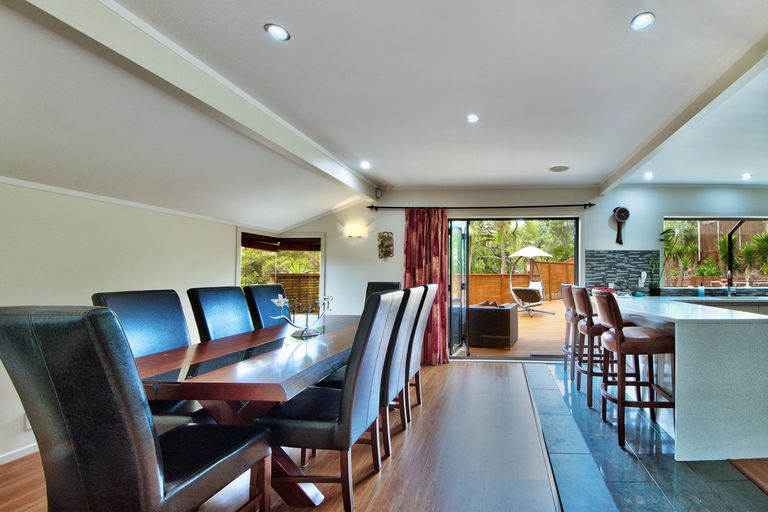 Photo of property in 181b Titirangi Road, Titirangi, Auckland, 0604