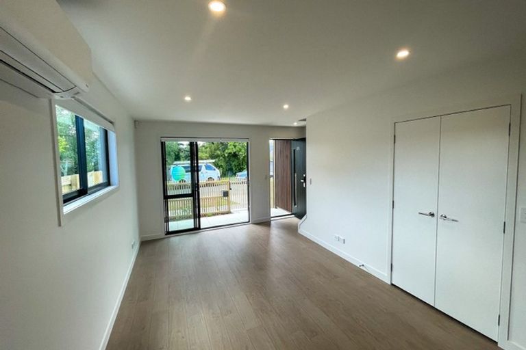 Photo of property in 4/5 Brandon Road, Glen Eden, Auckland, 0602