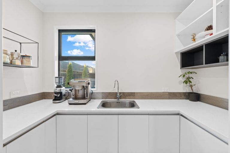 Photo of property in 55 Prestons Park Drive, Marshland, Christchurch, 8083