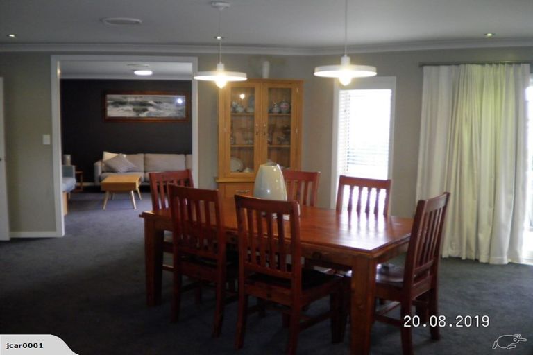 Photo of property in 2 Amokura Crescent, Flagstaff, Hamilton, 3210