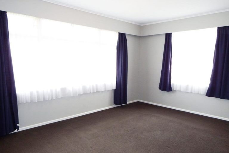 Photo of property in 1 Oaklea Avenue, Marton, 4710