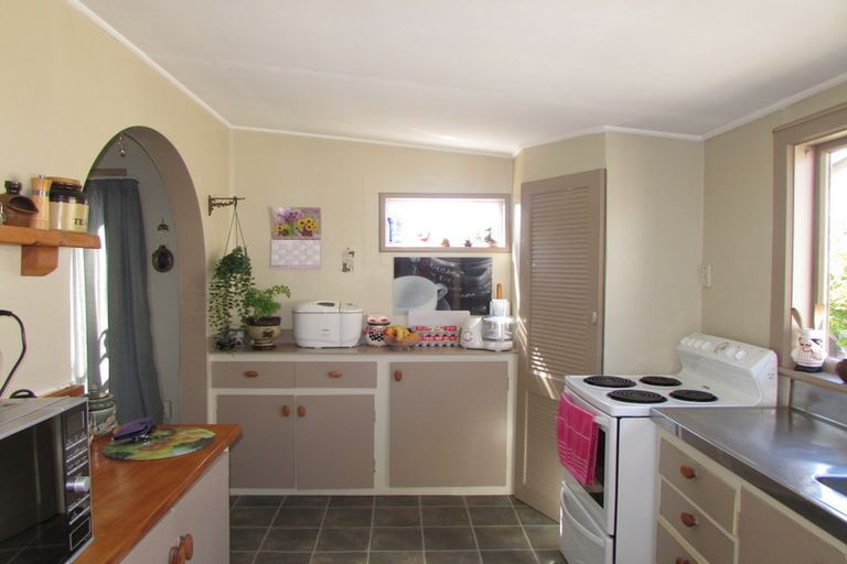 Photo of property in 9 Bristol Street, Pareora, 7912