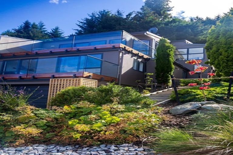 Photo of property in 6b Scott Place, Fernhill, Queenstown, 9300