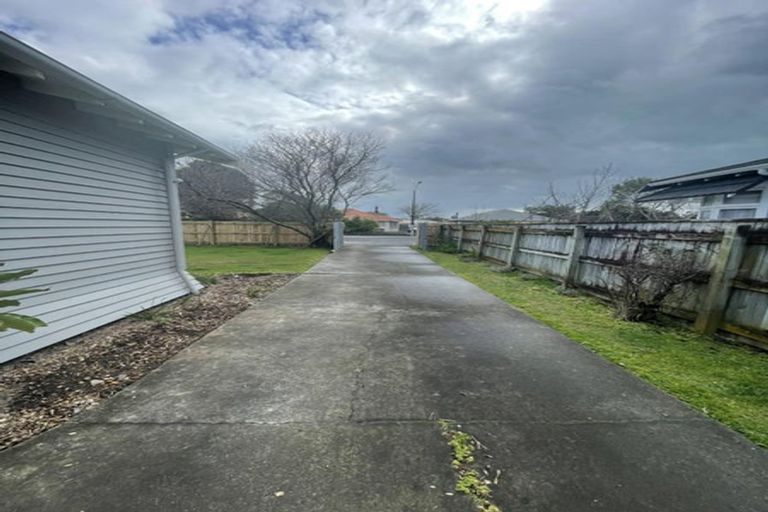 Photo of property in 50 Featherston Street, Takaro, Palmerston North, 4412