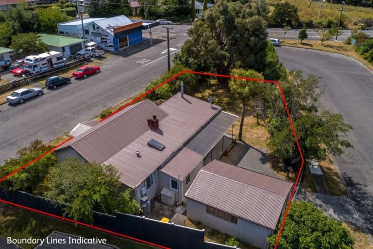 Photo of property in 1 Waite Street, Featherston, 5710