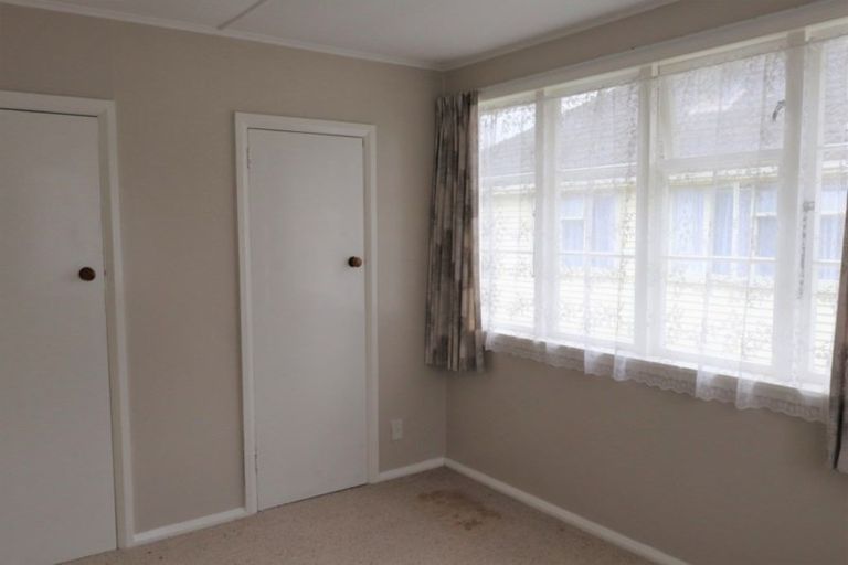 Photo of property in 24 Edward Street, Pahiatua, 4910