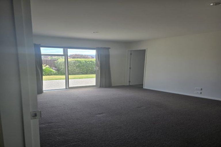 Photo of property in 13 Pemberton Drive, Amberley, 7410