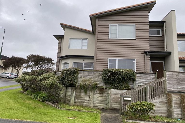 Photo of property in 9 Savona Drive, Flat Bush, Auckland, 2016