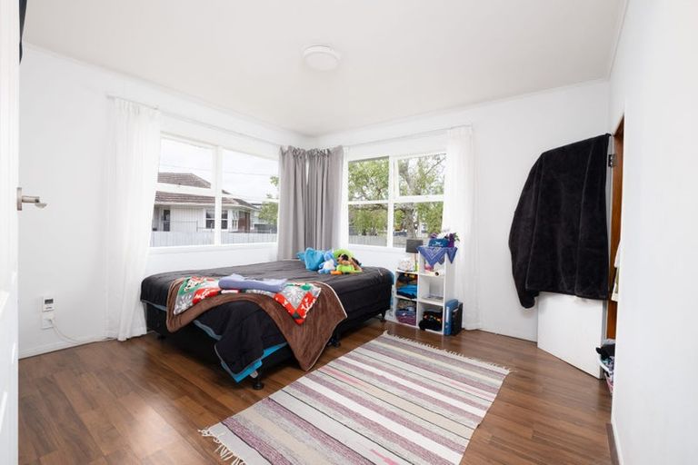 Photo of property in 19 Wilson Place, Papakura, 2110
