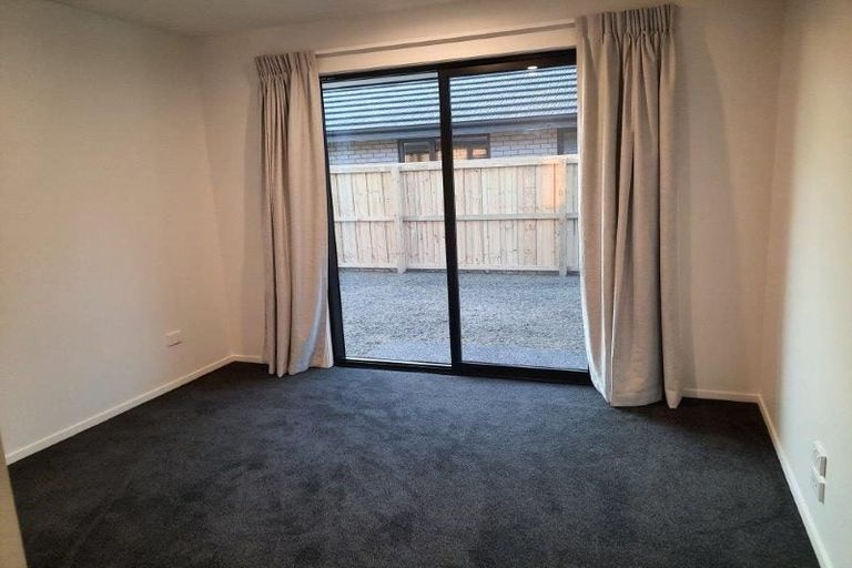 Photo of property in 32 Ellmers Street, Woodend, 7691