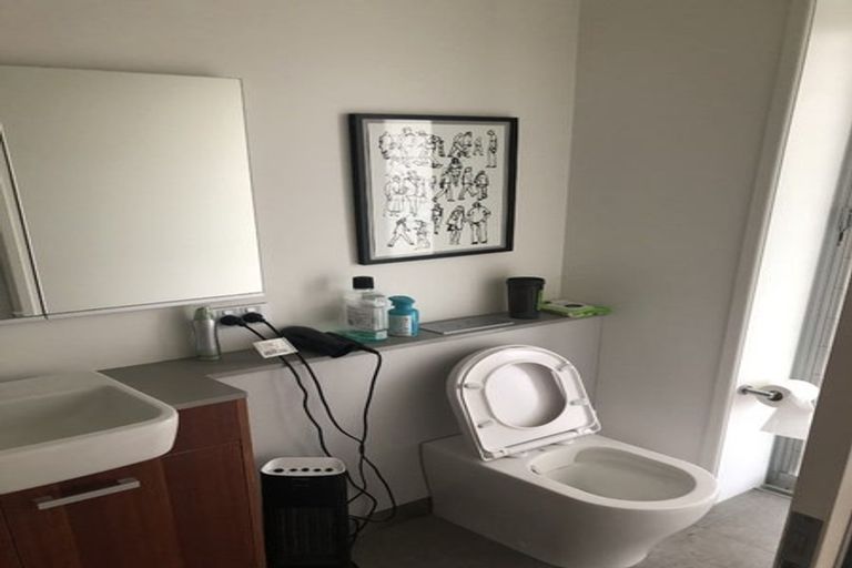 Photo of property in 4/6 Belt Road, Moturoa, New Plymouth, 4310