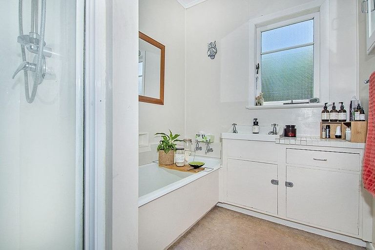 Photo of property in 27 Waiatawa Road, Tikipunga, Whangarei, 0112