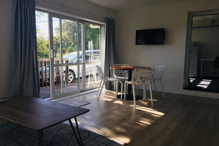 Photo of property in 2/152 Manuka Road, Bayview, Auckland, 0629