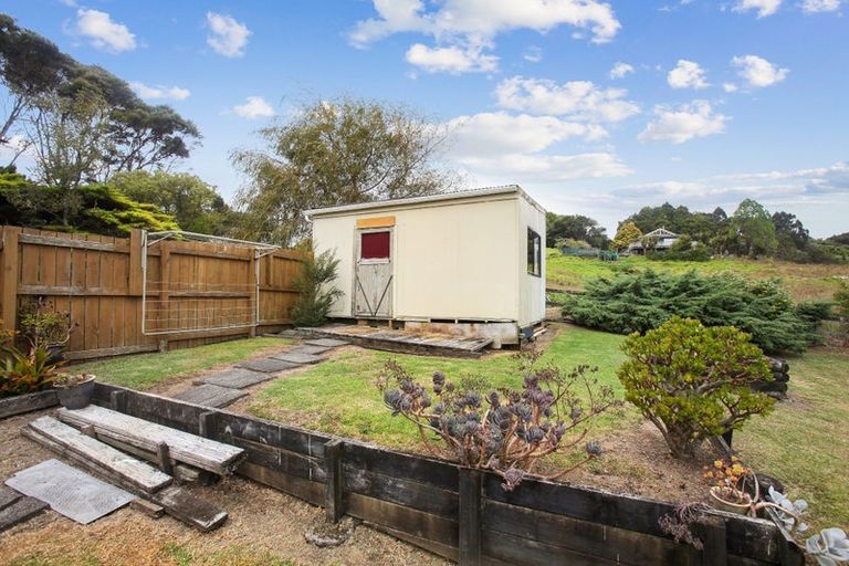 Photo of property in 7 Napuka Road, Henderson Valley, Auckland, 0612