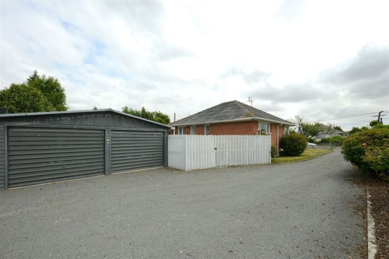 Photo of property in 1/28 Tintern Avenue, Avonhead, Christchurch, 8042
