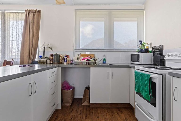 Photo of property in 28 Domett Street, Kawerau, 3127