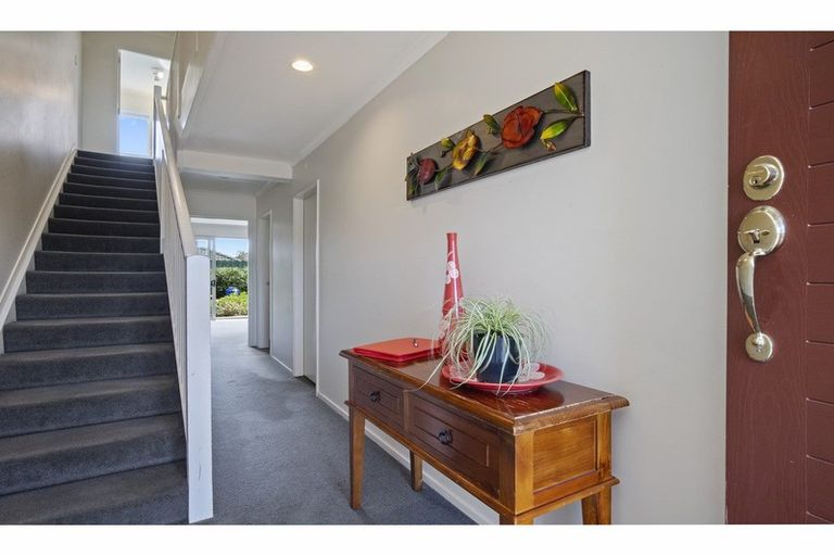 Photo of property in 20 Lime Crescent, Papakura, 2110