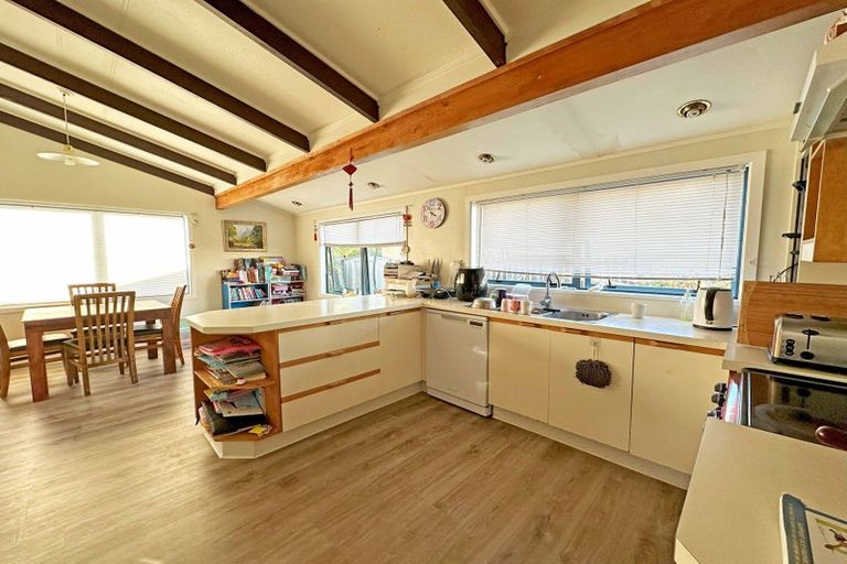 Photo of property in 42 Fairview Street, Fairview Downs, Hamilton, 3214