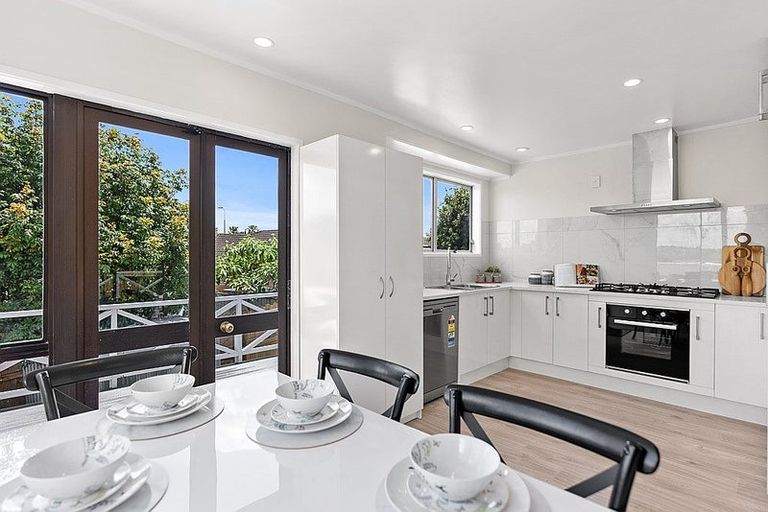 Photo of property in 9 Montego Place, Weymouth, Auckland, 2103