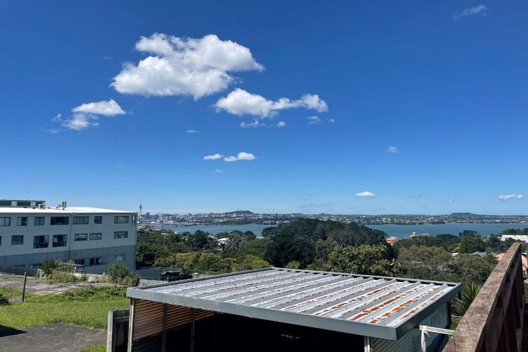 Photo of property in 82a Mokoia Road, Birkenhead, Auckland, 0626