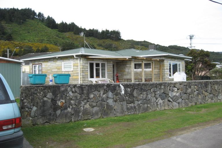 Photo of property in 2 Frederick Street, Wainuiomata, Lower Hutt, 5014