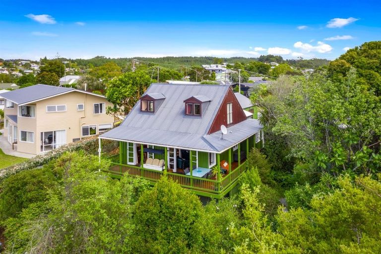 Photo of property in 4 Stillwater Crescent, Stillwater, Silverdale, 0993