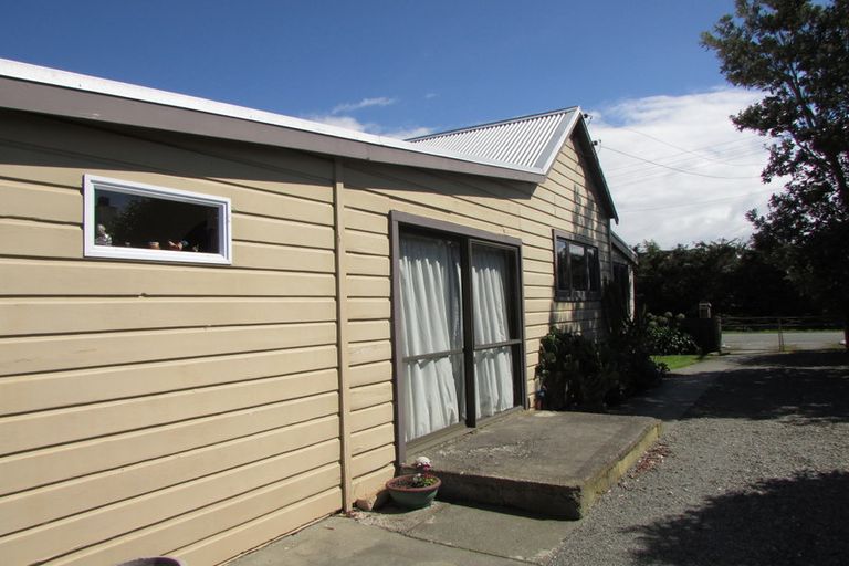 Photo of property in 9 Bristol Street, Pareora, 7912