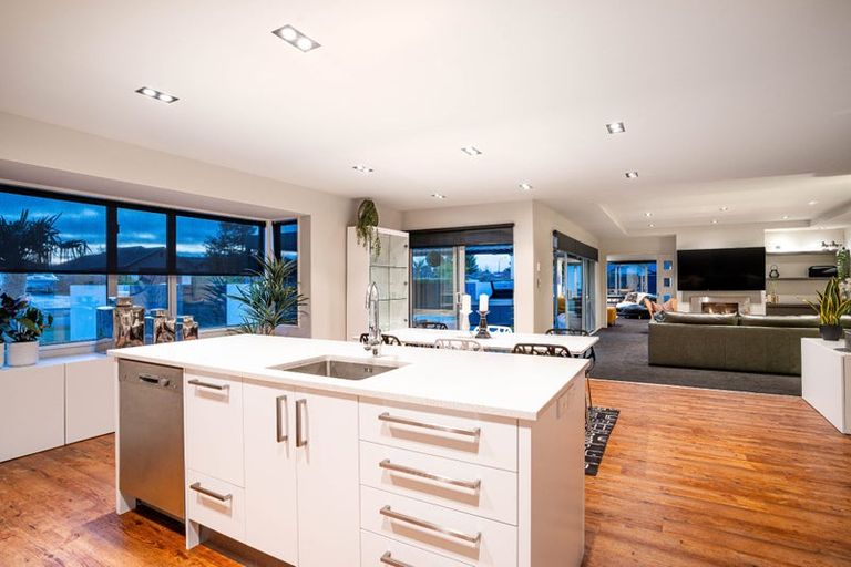 Photo of property in 1 Rossington Drive, West Melton, 7618