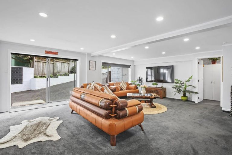 Photo of property in 19 Merchant Avenue, Te Atatu South, Auckland, 0610